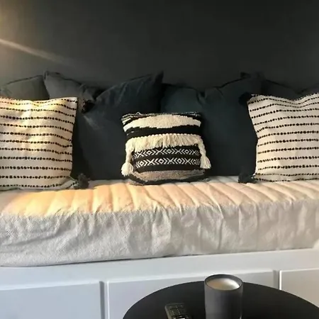 Design Ferienwohnung Mit Bergblick Und Schwimmbad Apartamento